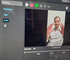 А вы знаете, как происходит перевод Библии на русский жестовый язык?